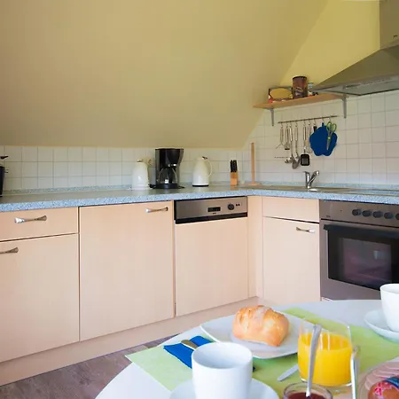 Apartment Ostseebrise Reetdach 1 *