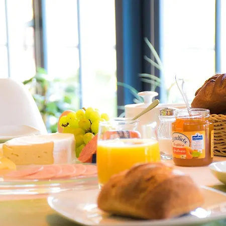 Ostseebrise Reetdach 1 公寓 *